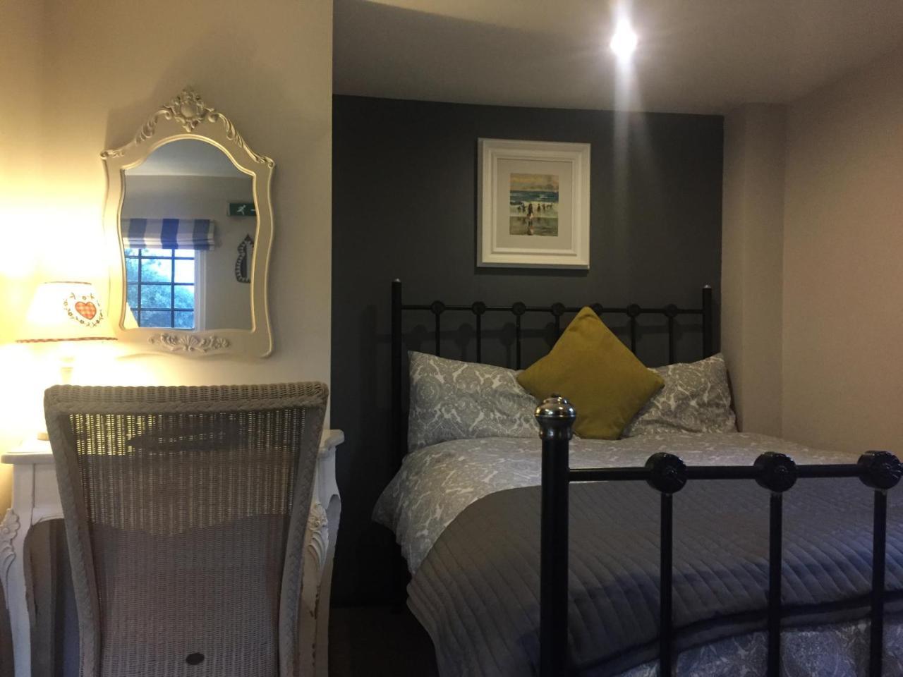 Hotel Bonningtons Stansted Self Catering Stansted Mountfitchet Esterno foto